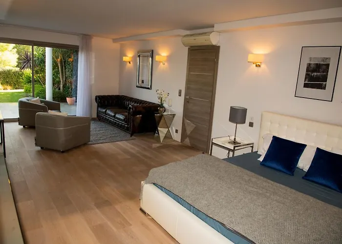 Croix Des Gardes Willa